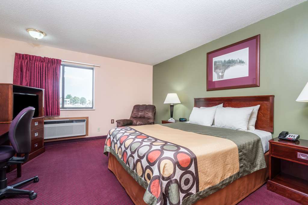 Heartland Hotel & Suites Rock Valley Стая снимка